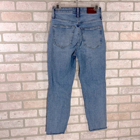 Madewell Petite The Curvy High Rise Perfect Vintage Jean Worn In Edition Size 24 - Picture 9 of 12